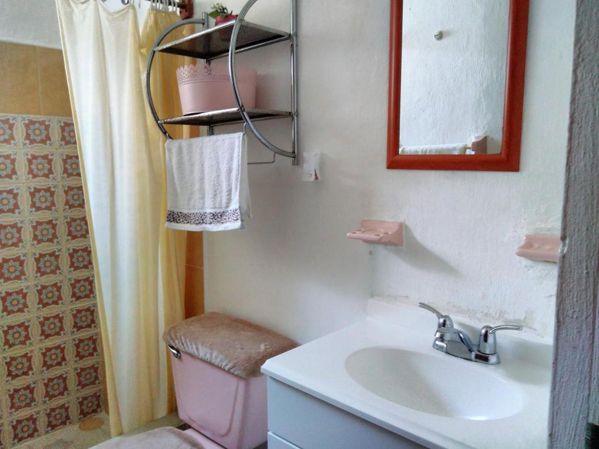 Los Caracoles Bed & Breakfast Канкун Экстерьер фото