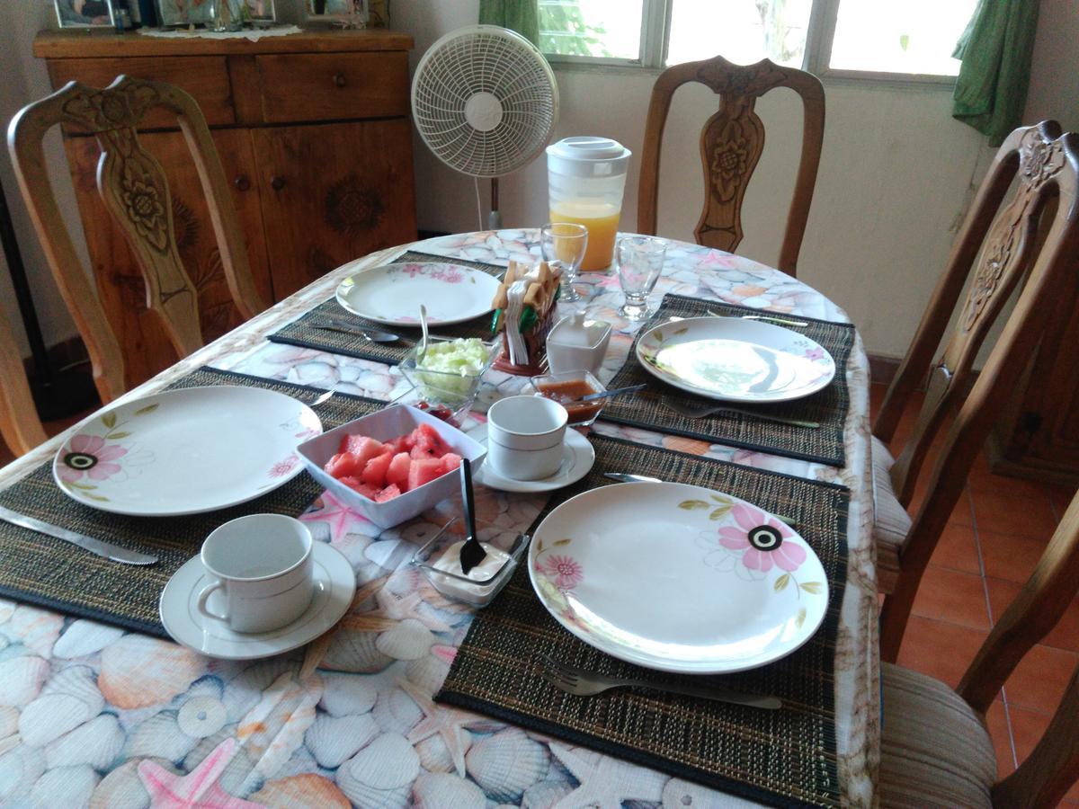 Los Caracoles Bed & Breakfast Канкун Экстерьер фото
